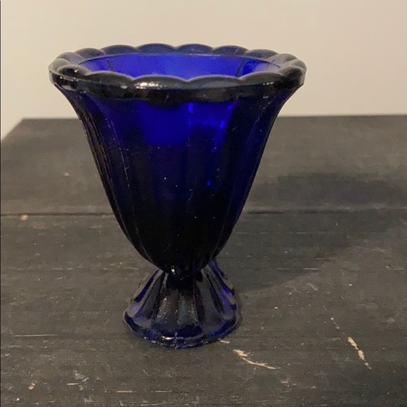 Vintage imperial glass horn mini vase/planter - Picture 2 of 10